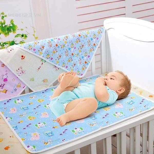 Tấm lót thay bỉm 3 lớp in hình