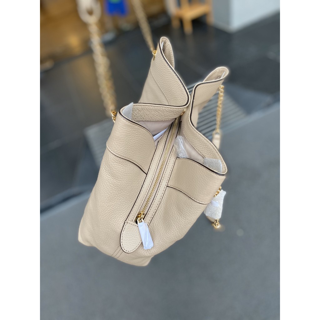 Túi xách nữ chính hãng Michael Kors size 32x28cm - thuộc top những mẫu đeo vai xuất sắc bán chạy nhất của hãng