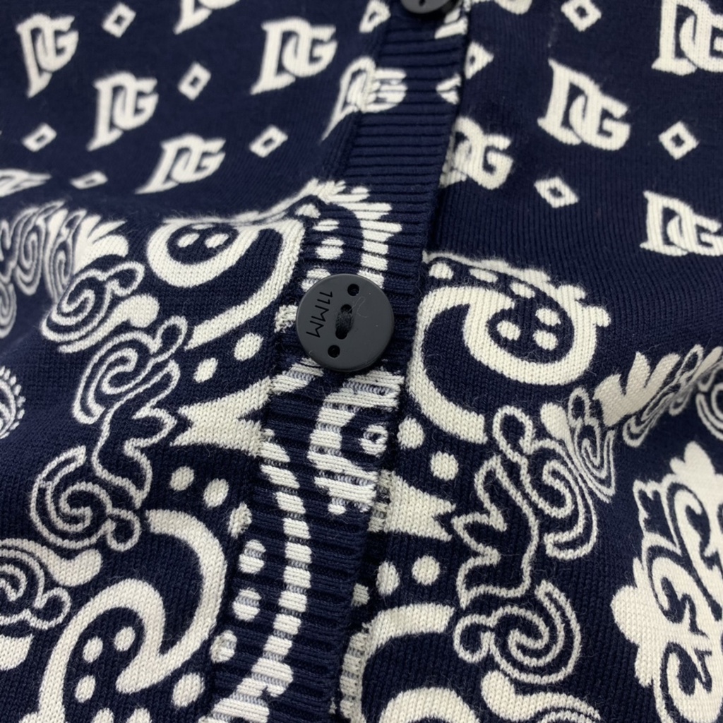 Áo khoác len cardigan Dolce&Gabbana D&G với chất liệu cao cấp, nhẹ