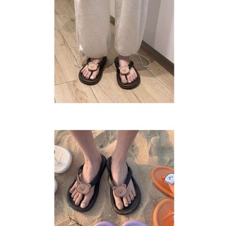 Dép xỏ ngón gấu nâu