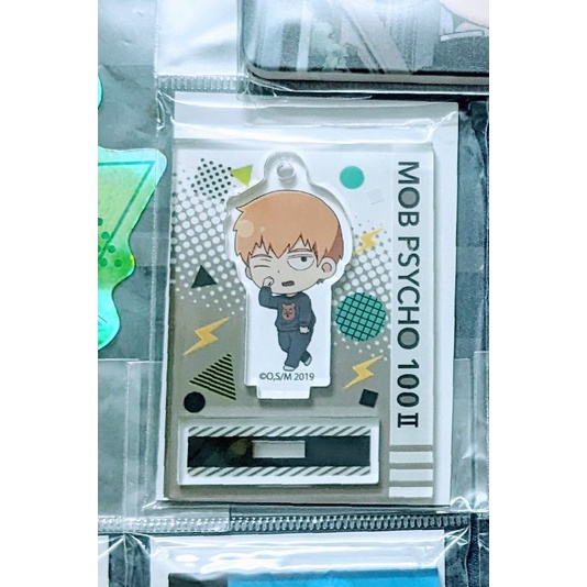 Huy hiệu / Standee Mob Psycho 100 hàng real