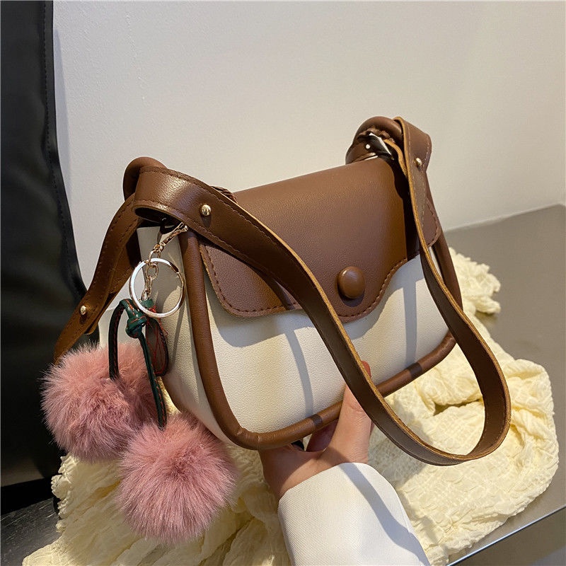 Women's portable messenger bag shoulder fashionable all-match small bag women's 2022 new fashionable popular single shoulder bag spring and summer textured messenger bag handbag