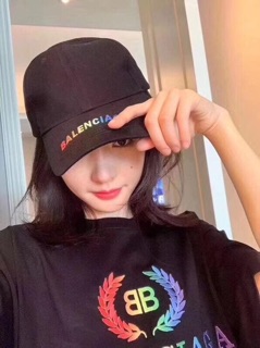 Nón thêu tay cực chất
