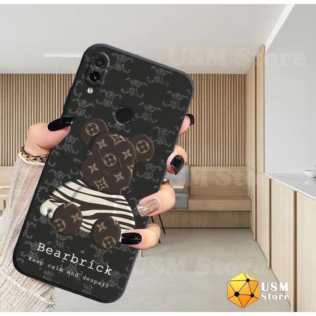 Ốp điện thoại Xiaomi Redmi Note 7 / Note 7 Pro / Note 7s có viền bảo vệ camera sau, in hình gấu Kaws Bearbrick