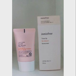 Kem chống nắng innisfree Tone Up No Sebum SPF50+ PA 50ml