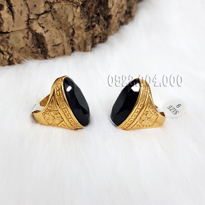 Nhẫn nam đá đen to, bự và dài.