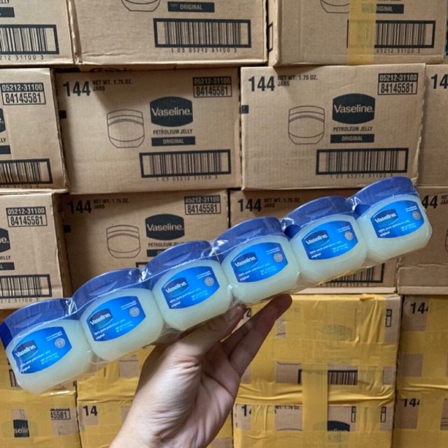Sáp dưỡng ẩm vaselin 49g