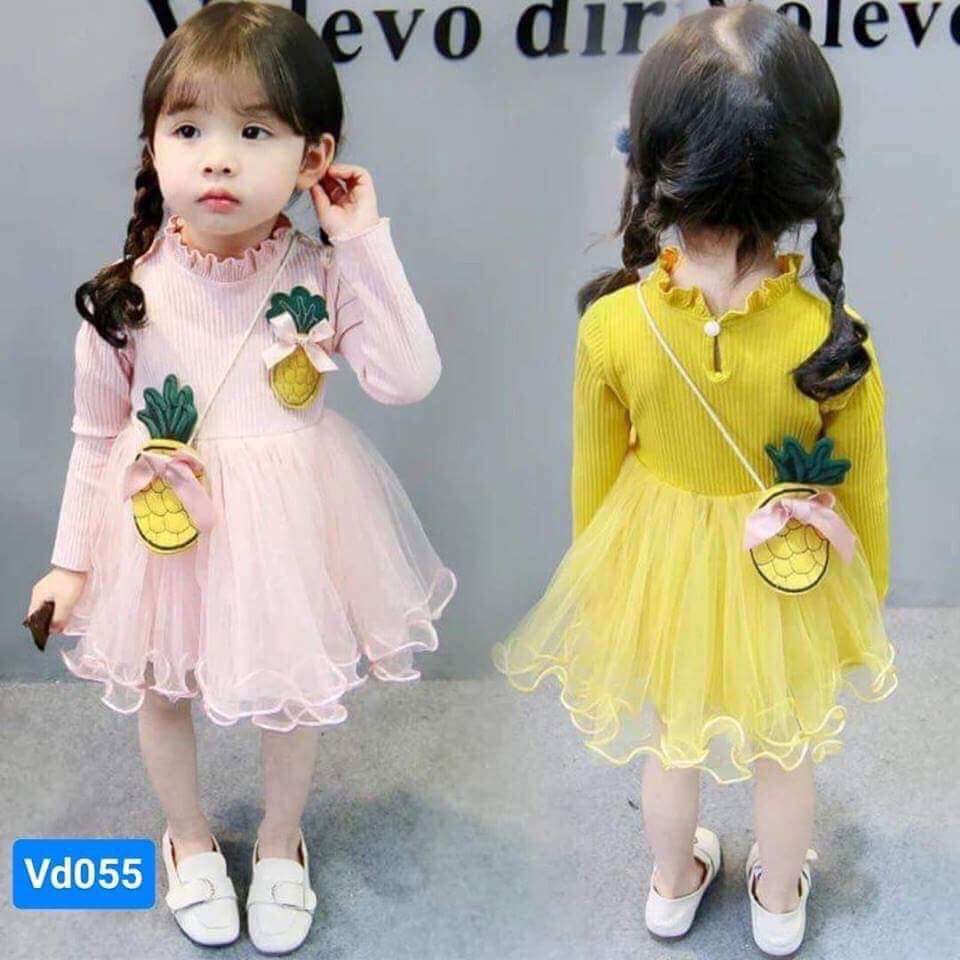 Váy len tăm quả dứa và thỏ hồng cho bé gái