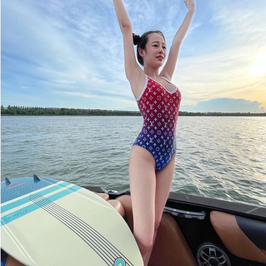 Bộ Đồ Bơi Một Mảnh Chất Lượng Cao L / L15 | BigBuy360 - bigbuy360.vn