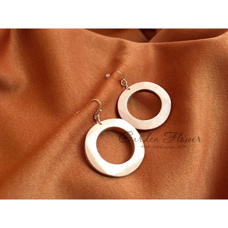 Bông tai gỗ tròn vintage