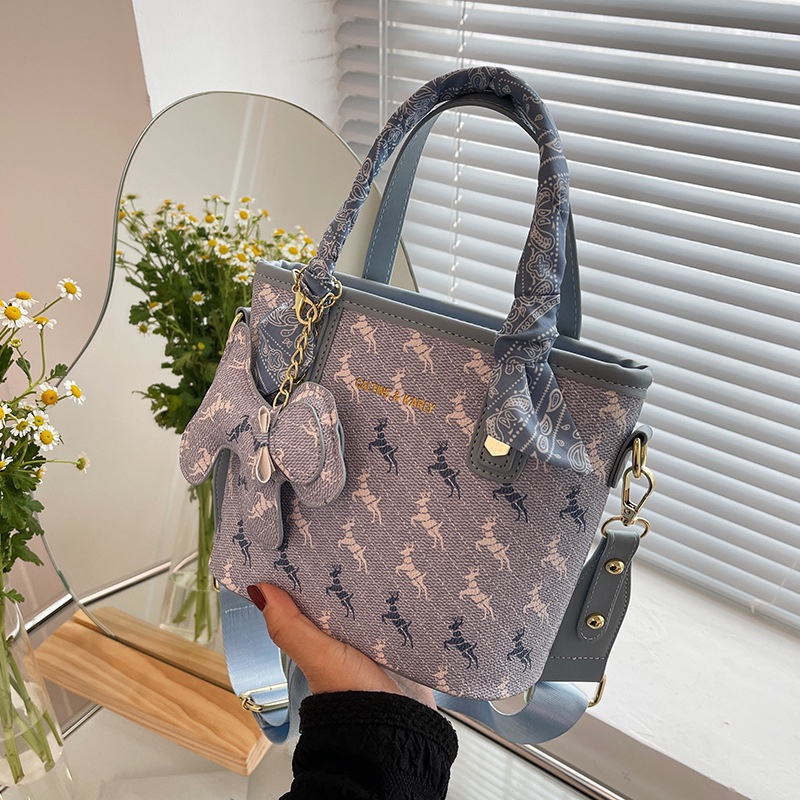 Túi Xách Đeo Chéo Thời Trang Thiết Kế Tối Giản Kiểu Mới Mùa Hè 2022 Joker Phong Cách Nước Ngoài Dành Cho Nữ