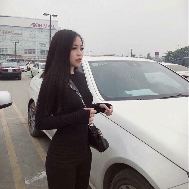 Áo phông xỏ ngón