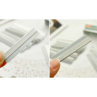Hộp 10 dao cạo lông mày lưỡi dao tỉa chân mày tiện lợi