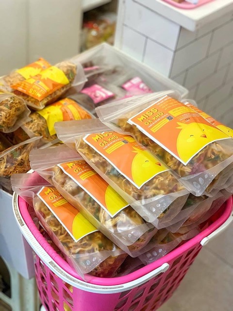 KHÔ GÀ LÁ CHANH - 300GR - Cay/Không cay - Miss gà khô | BigBuy360 - bigbuy360.vn