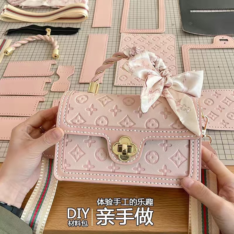 TÚI XÁCH TAY TỰ LÀM KÈM KHĂN LỤA 💕 ODER