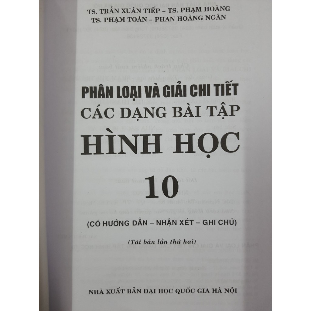 Sách - Phân loại &amp; giải chi tiết các dạng bài tập Hình Học 10