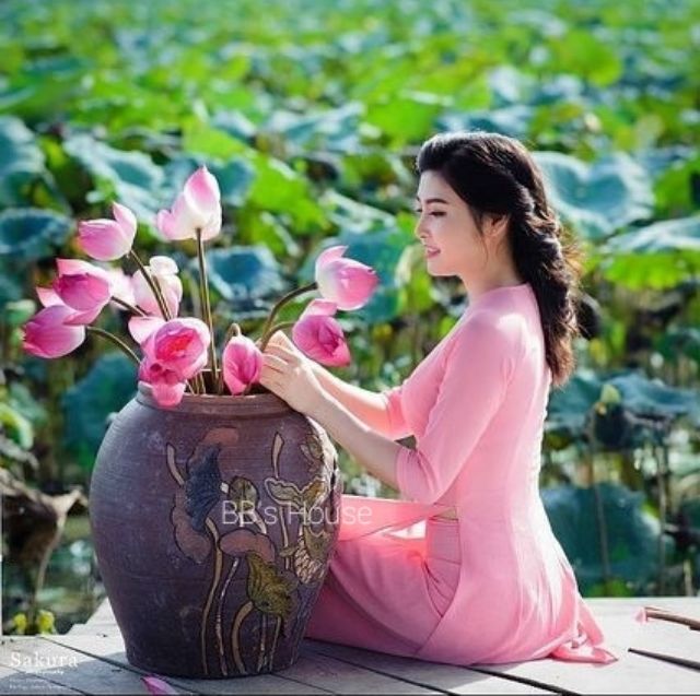 Áo dài 4 tà, quần lụa đồng chất siêu xinh