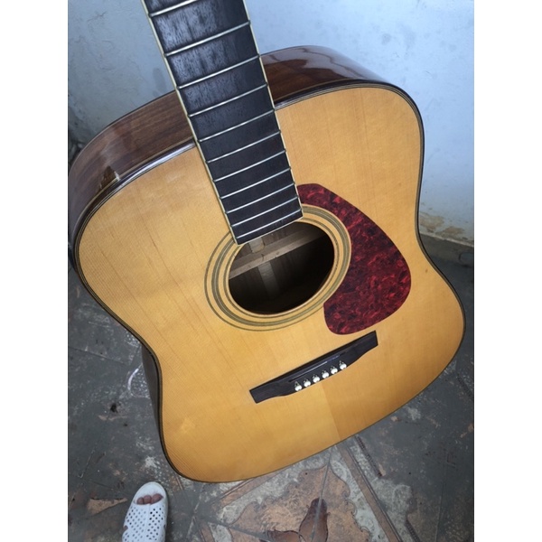 Đàn guitar nghệ nhân Việt