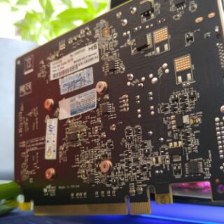 Card màn hình 2G His R7 240