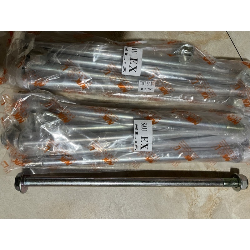 Cốt bánh sau Exciter 135/ 150