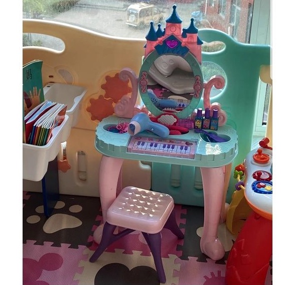 Bộ đồ chơi bàn trang điểm cỡ to, kèm ghế và đàn piano - Đồ chơi đầy nhà
