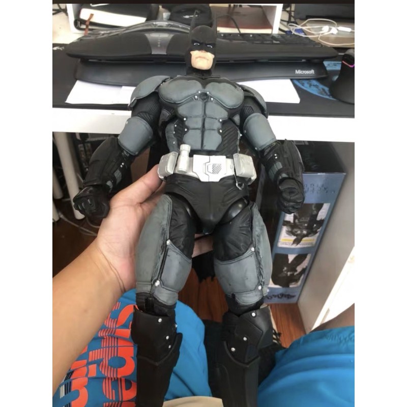 Mô hình BatMan NECA Arkham tỉ lệ 1/4 50cm