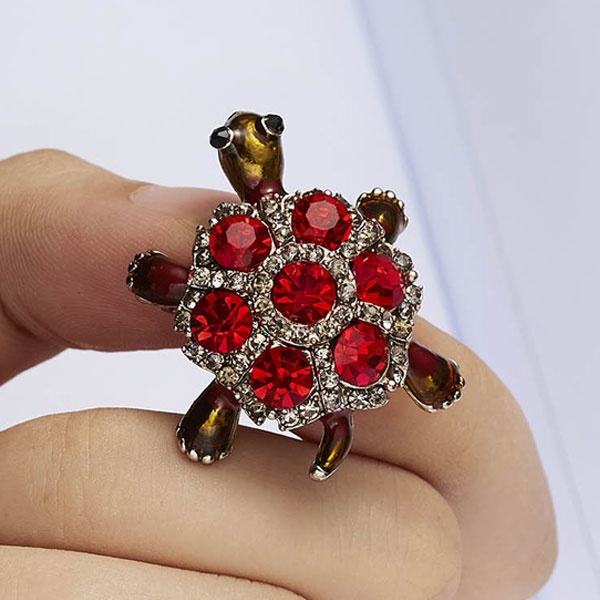 Trâm cài áo hình chú rùa đính đá dễ thương