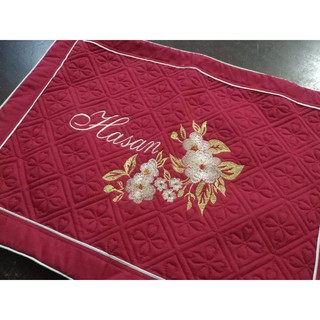 Vỏ gối satin thêu
