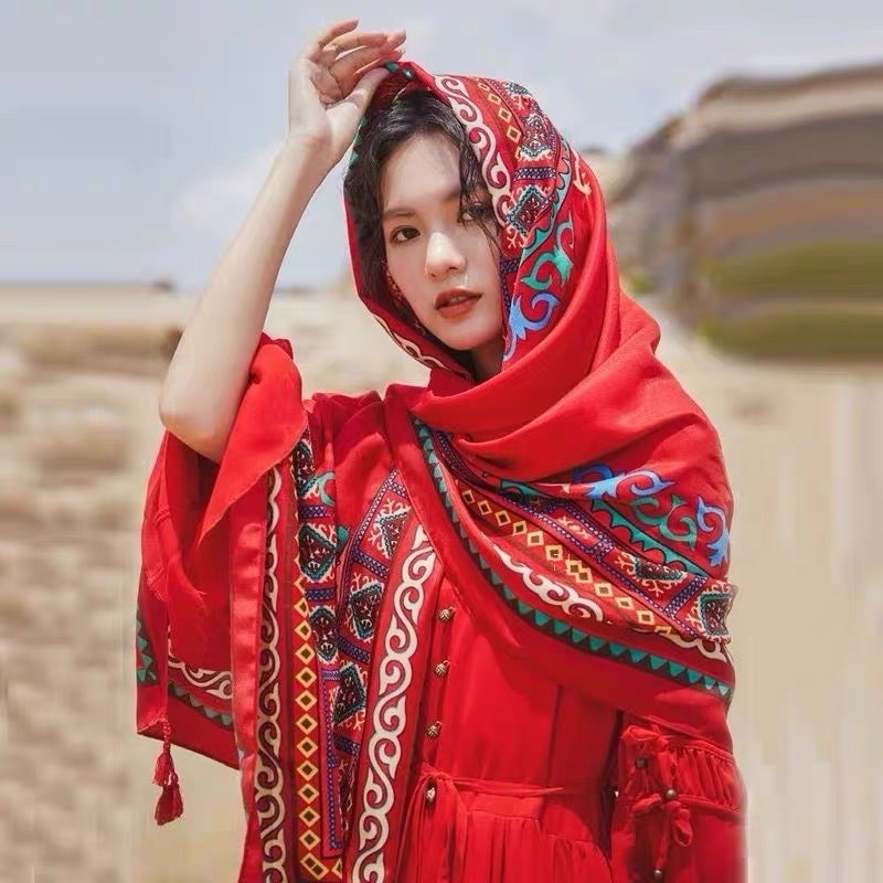 [Khăn Loại 1] Khăn Choàng Boho Đi Biển Hoạ Tiết Thổ Cẩm Nền Đỏ Rực Rỡ
