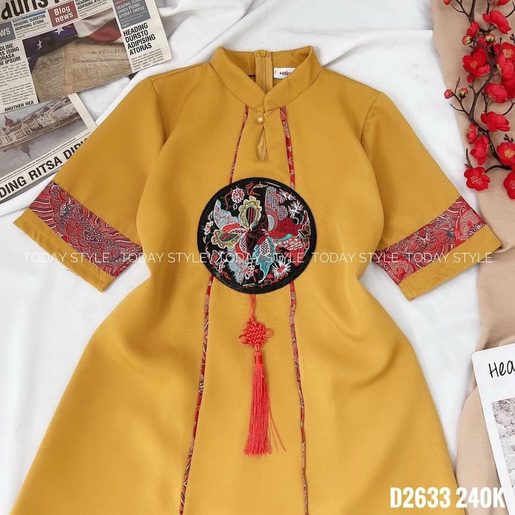 Đầm Cổ Tàu Nữ Dáng Ngắn Khoét Giọt Nước Đính Hình Tròn Trang Trí Chất Vải Dày Dặn Màu Vàng Tôn Dáng. | BigBuy360 - bigbuy360.vn