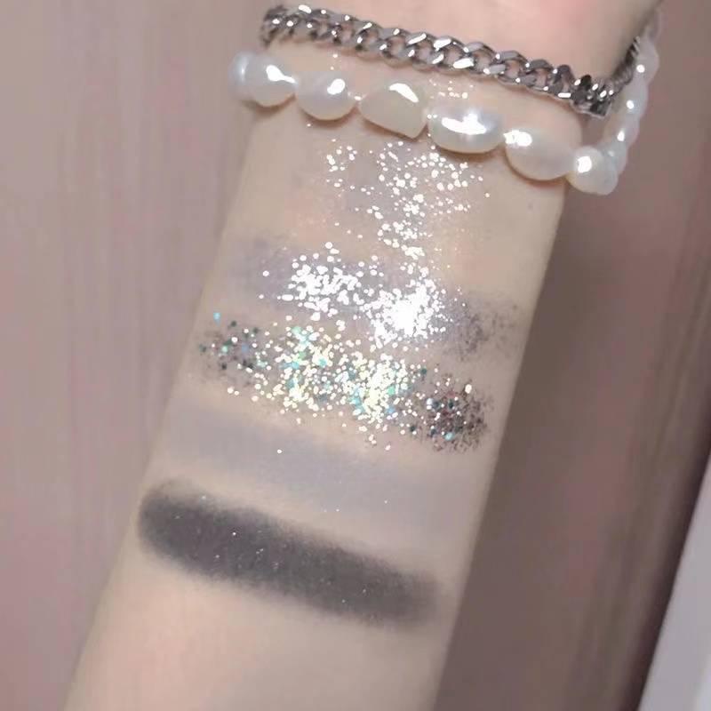 [Hàng mới về] Bảng phấn mắt 4 màu tông đen lấp lánh trang điểm mắt khói