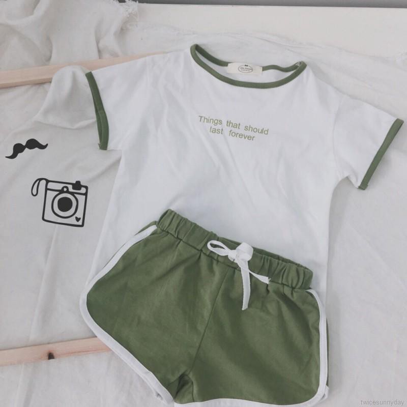 Set áo thun ngắn tay in chữ + Quần short đáng yêu cho bé gái