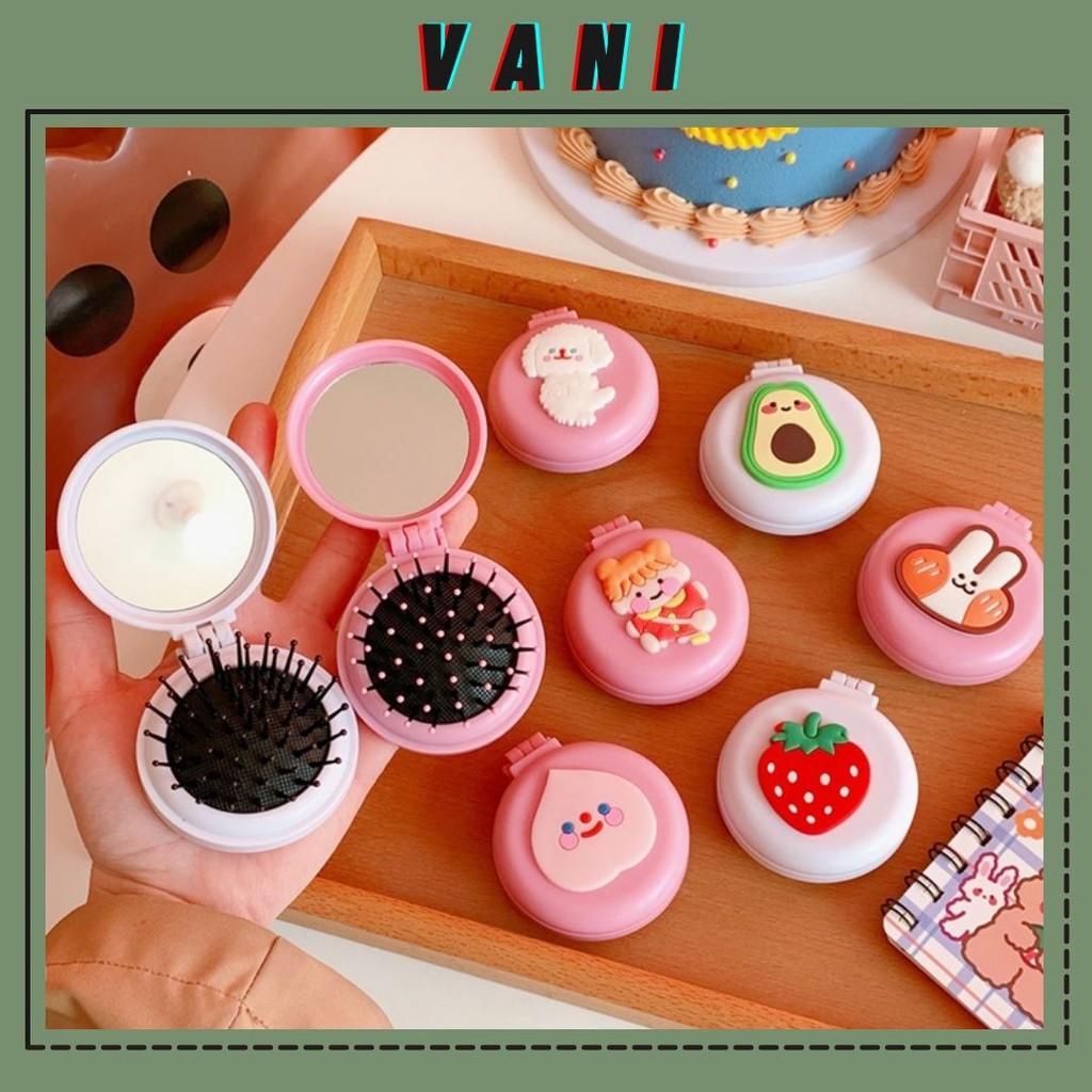 Gương Mini Bỏ Túi Kèm Lược Đệm Hình Họa Hình Dễ Thương, Cute - Vani Store