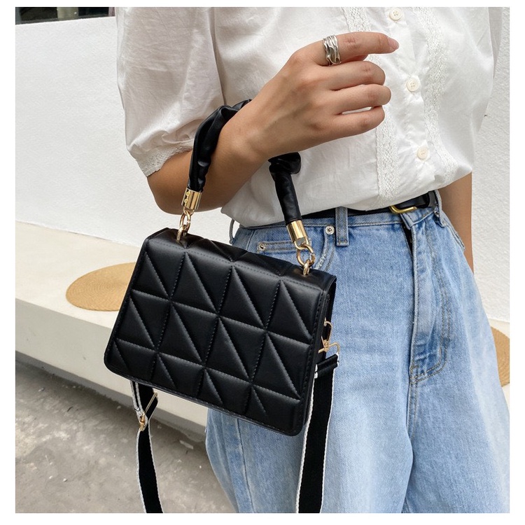 Túi xách đeo chéo nữ giá rẻ đẹp đi chơi phong cách thời trang hàn quốc dễ thương cute DC286