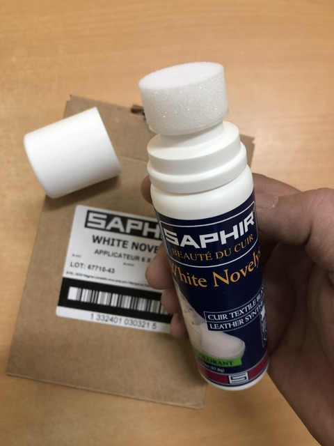 Làm trắng giầy sneaker