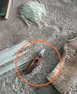 Nan cáp quang làm lồng chim