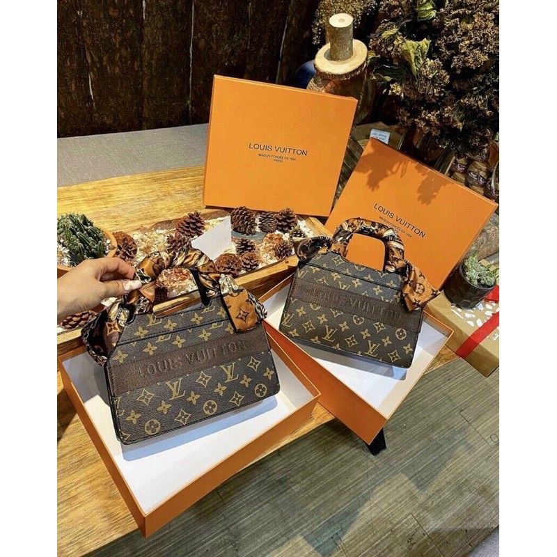 [Mã FAMAYWA2 giảm 10k đơn từ 50k] Túi Xách Nữ Cầm Tay kèm khăn và dây đeo chéo❣️FREESHIP❣️