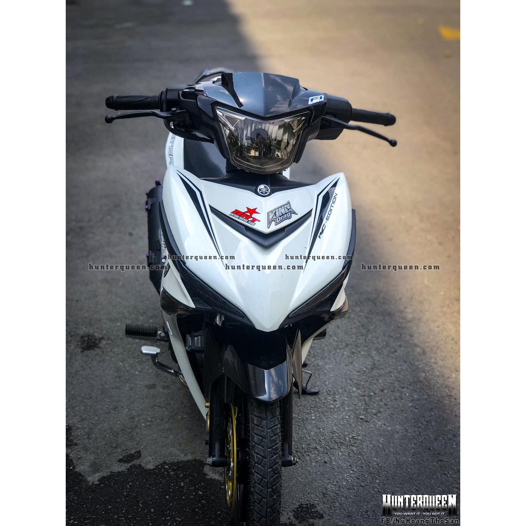 Tem rời RC trắng đen dán xe Ex150. Chống nước, độ dính cao, không bay màu