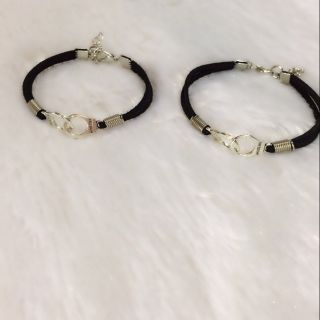 Vòng tay cặp hình còng tay