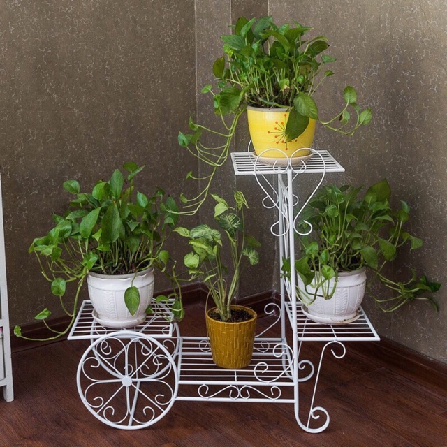 Kệ hoa bằng sắt 4 tầng
