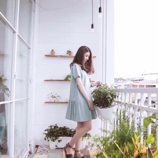 Váy suông xếp ly