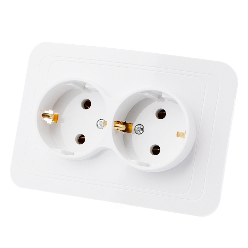 Ổ cắm nguồn ngoài nối đất kiểu EU 118x80mm 220V/16A