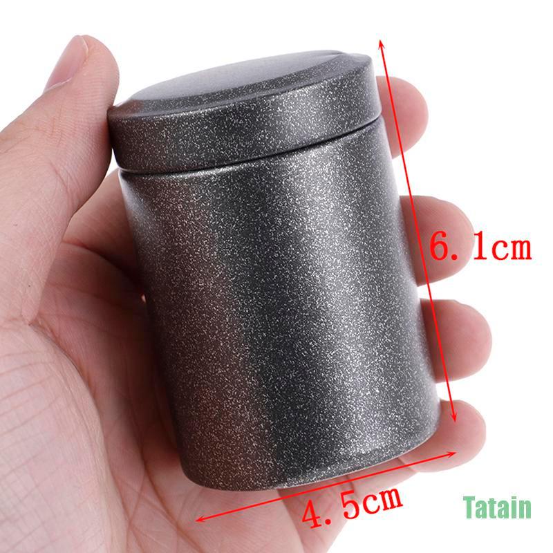 1 lọ đựng hoa bằng kim loại chống mùi đa năng