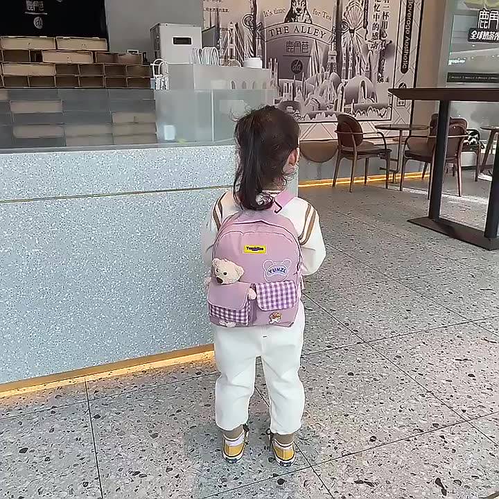 Balo mẫu mới cho bé kèm gấu đính trên cặp siêu cute, Hàng Quảng Châu Cao Cấp