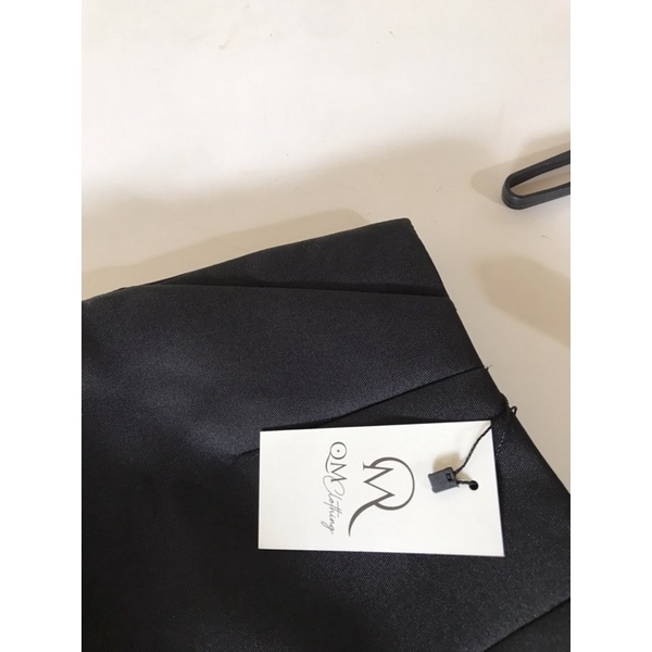 Quần Short nữ chất Tafta cạp liền lưng cao hai lớp hàng may kĩ form đẹp khoá sau