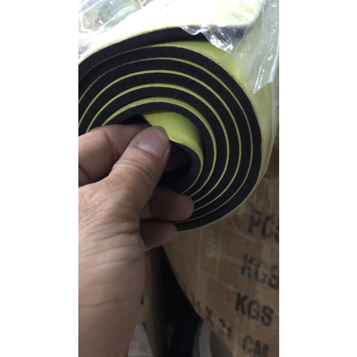 Thảm Định Tuyến PU  Cao Cấp,Do Bị Lỗi Phần đầu Thảm và vết lằm do chèn ép hàng nặng lên