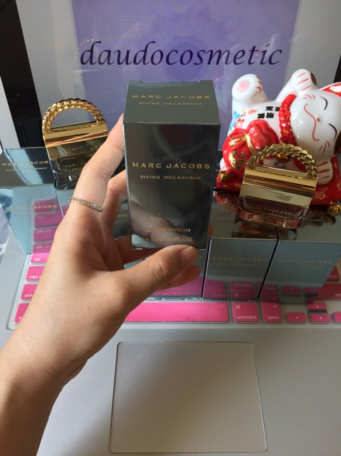 [mini] Nước hoa Marc Jacobs Divine Decadence Marc Jacobs Decadence EDP 4ml