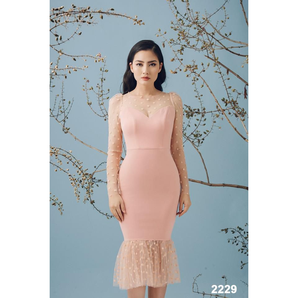 Đầm body hồng phối lưới bi đuôi cá