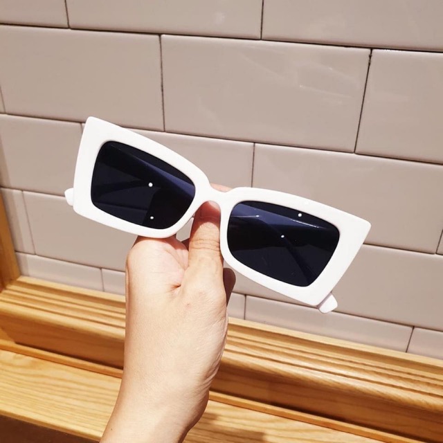 Kính Mát Gọng Vuông Vintage Gam Trắng Đẹp Không Tì Vết Hot Nhất Hiện Nay Chống Tia UV400