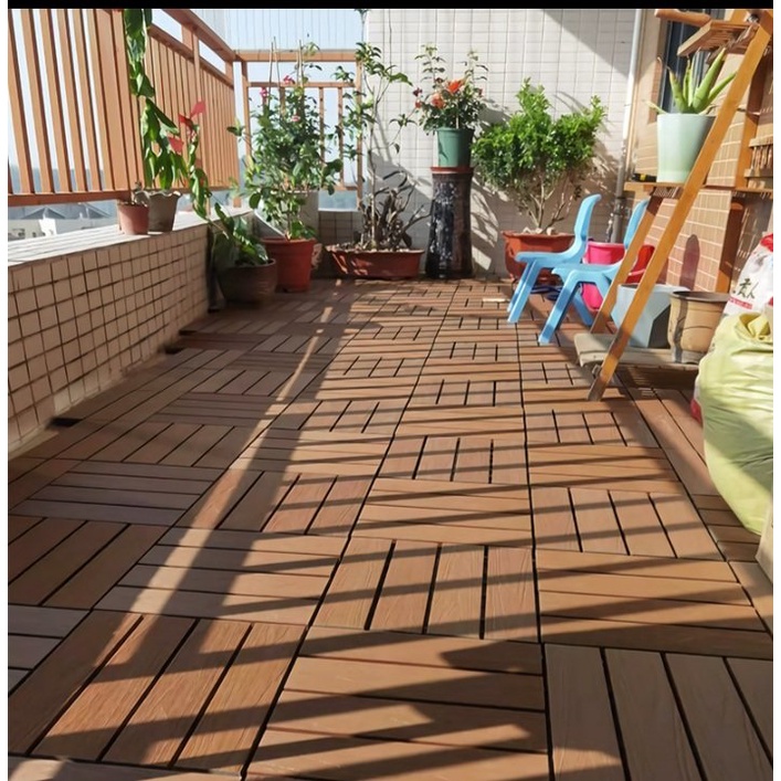 Thảm Nhựa Ghép Lót Ban Công,Sân Vườn Kích Thước 30cm x 30cm Cao Cấp